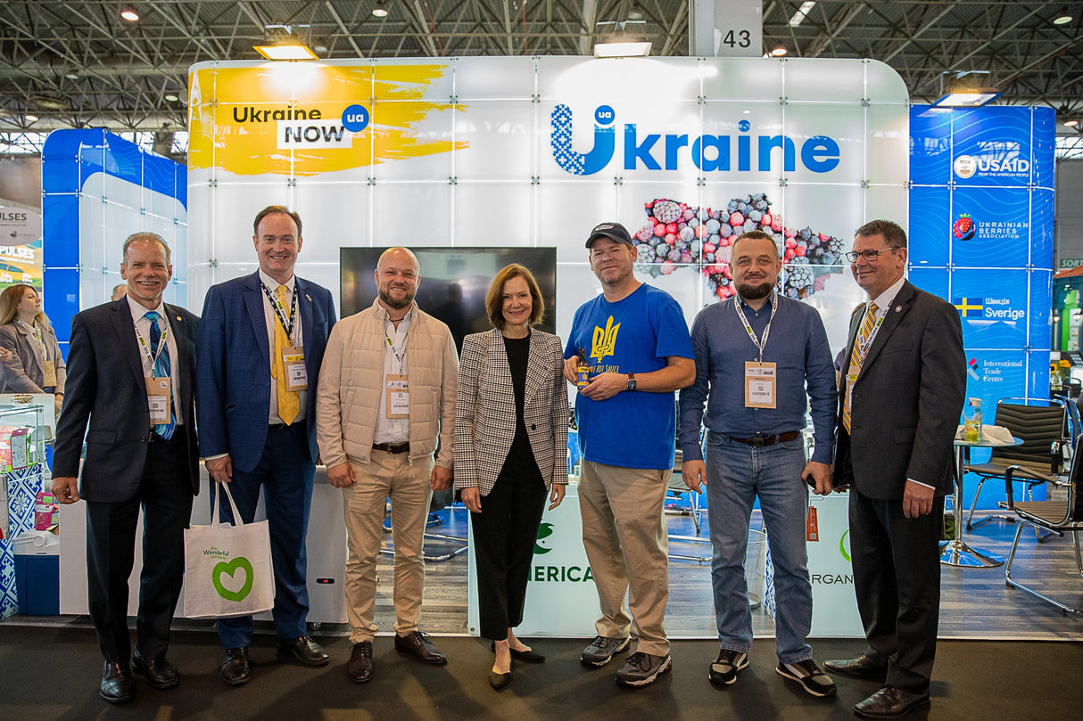 Clark + Hopkins - Ukraine 🇺🇦